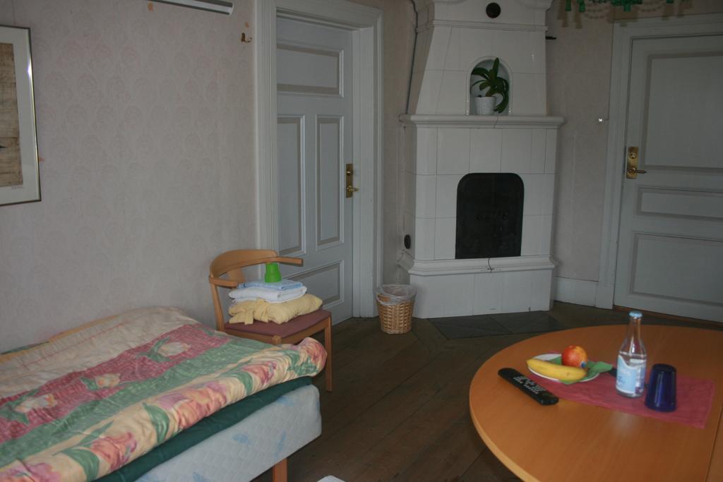 Broby Gard Hotel Märsta Kamer foto