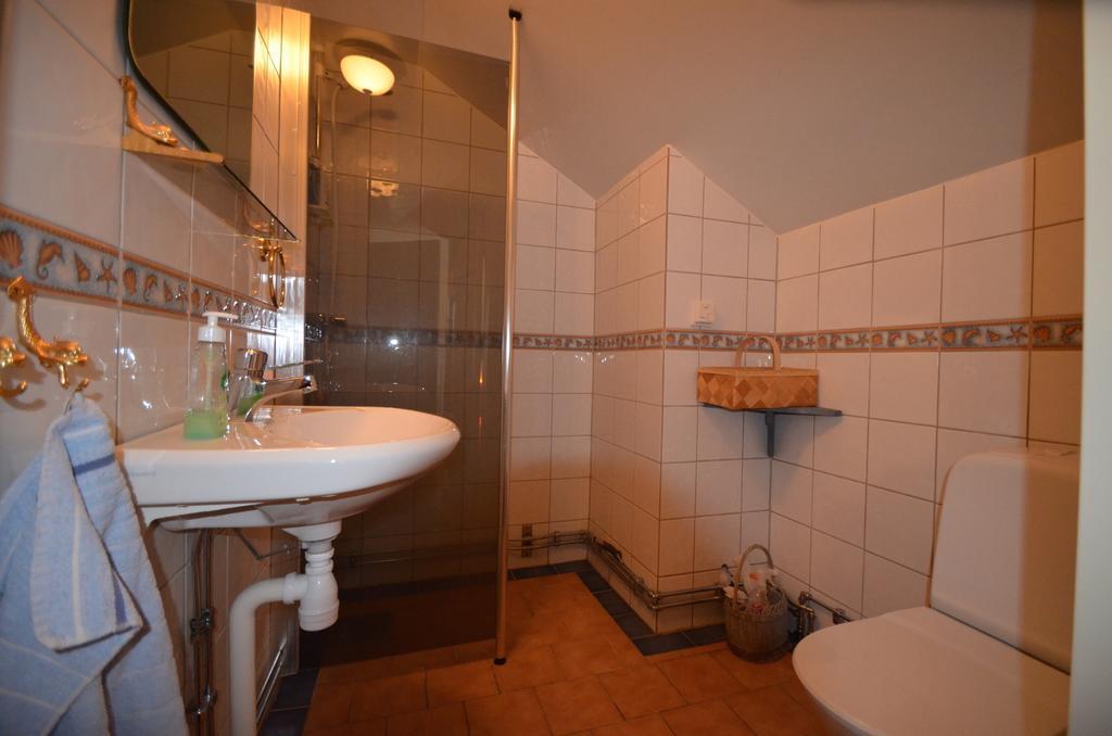 Broby Gard Hotel Märsta Kamer foto