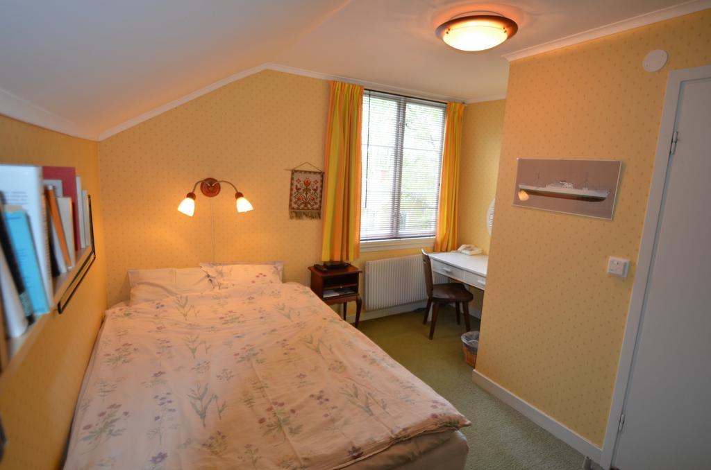 Broby Gard Hotel Märsta Kamer foto